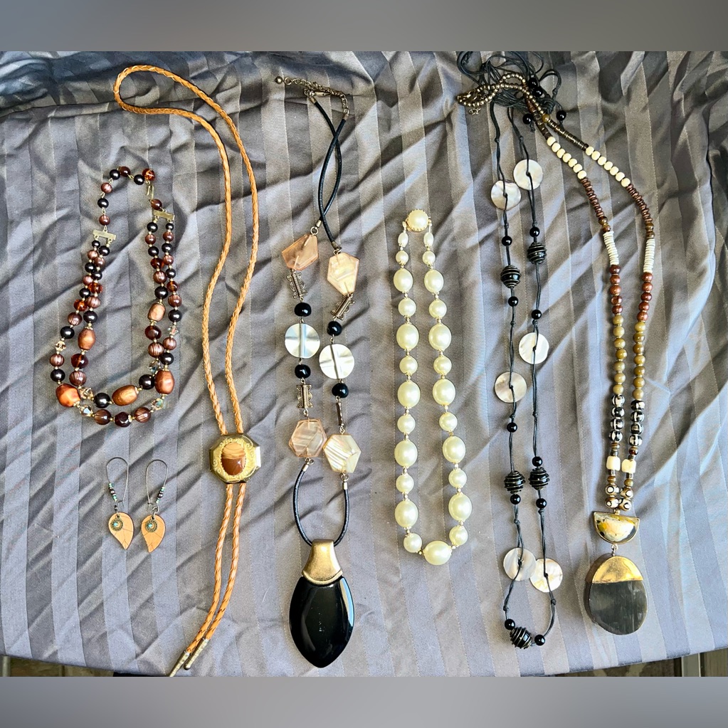 Vintage Beaded Costume Jewelry Lot 7 Items
